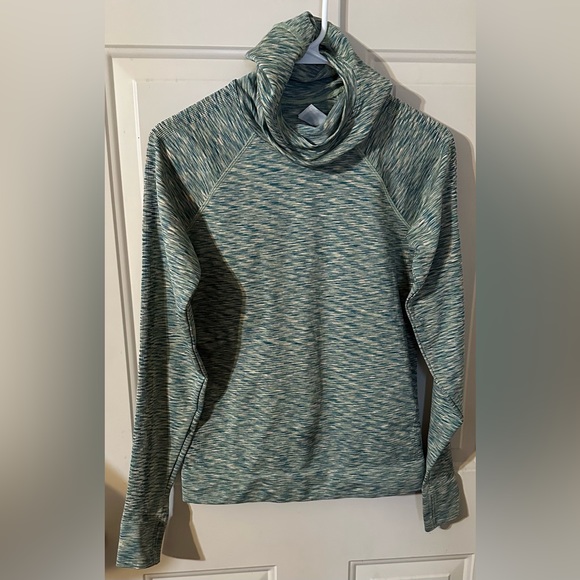 Sweaty Betty Tops - Sweaty Betty   Beautiful green pattern long sleeve